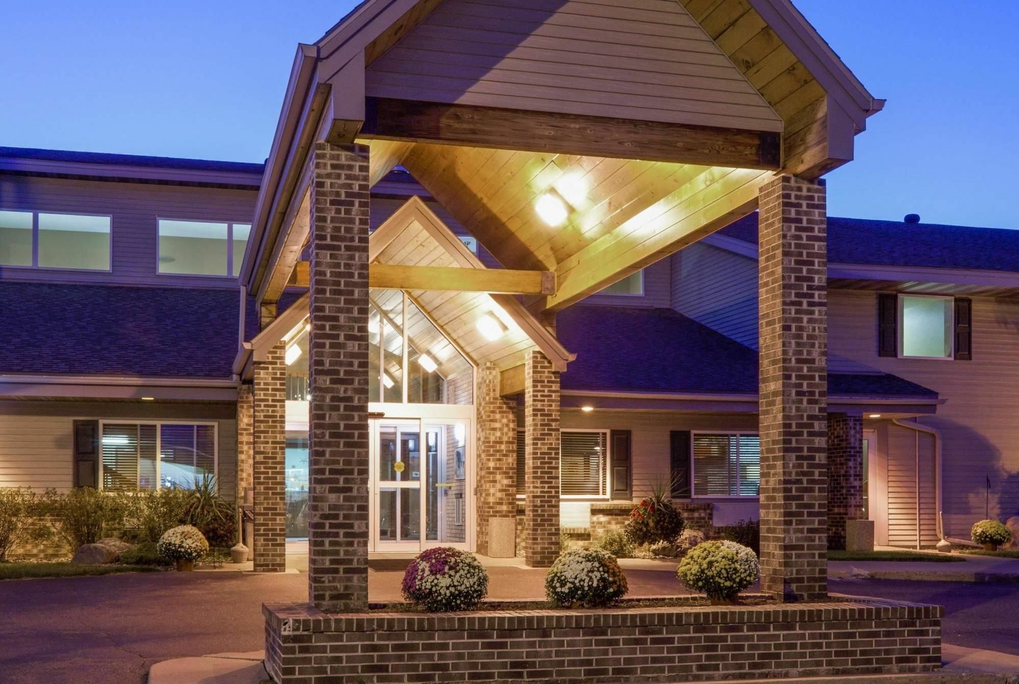 Americinn By Wyndham Rhinelander Exteriör bild